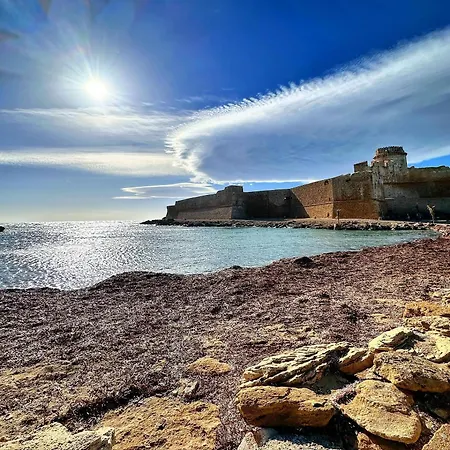 Il Vico Del Greco فندق مبيت وإفطار 4*